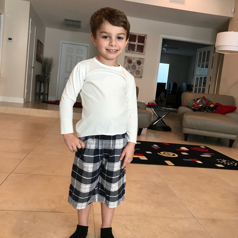 🎉HP🎉 Burberry boys shorts 🎉🎉 - Picture 5 of 8